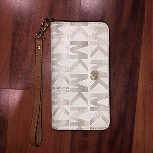 Michael Kors phone wristlet
